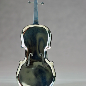 Vassoietto argento a forma di violino